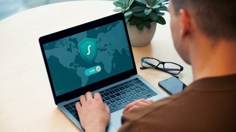 Navega Seguro por Internet: Guía Completa 2026